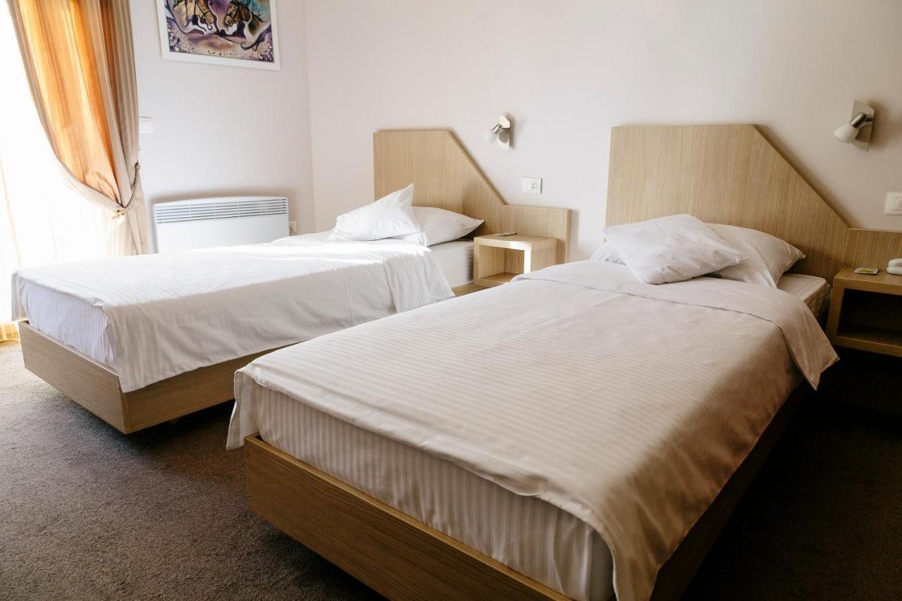 Spa&Hotel Studenac Требине Екстериор снимка